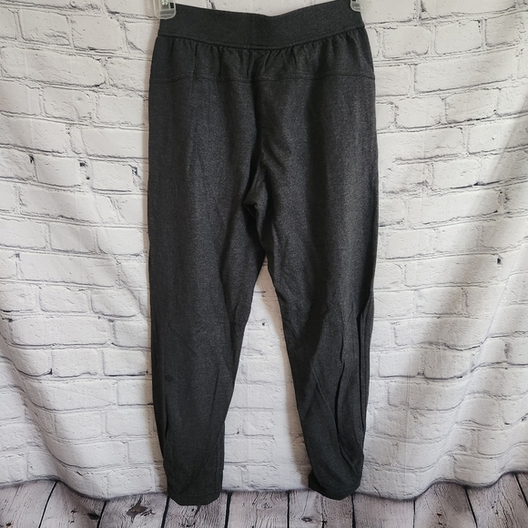 Lululemon Twisted and Tucked Pant - Picture 6 of 10